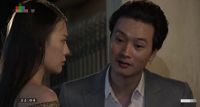 Còn chưa kịp có một phút huy hoàng thì Thái tử của Thiên Thai trong Quỳnh Búp Bê đã bị đánh cho bầm dập - Ảnh 6.