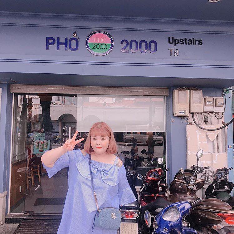 Nàng mập triệu view Hàn Quốc ghé thăm Việt Nam, thích thú thưởng thức phở và gỏi cuốn - Ảnh 6. Nàng mập triệu view Hàn Quốc ghé thăm Việt Nam, thích thú thưởng thức phở và gỏi cuốn - Ảnh 6.