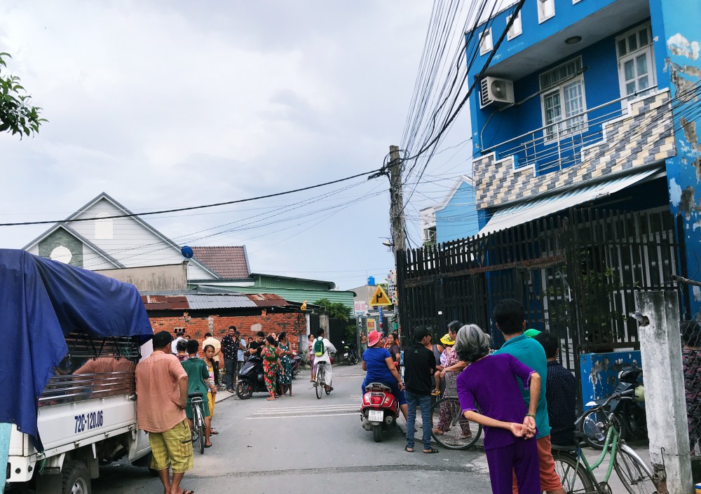Con gái rụng rời khi phát hiện mẹ tử vong, bố nằm thoi thóp trên vũng máu tại nhà ở Sài Gòn - Ảnh 2. Con gái rụng rời khi phát hiện mẹ tử vong, bố nằm thoi thóp trên vũng máu tại nhà ở Sài Gòn - Ảnh 2.