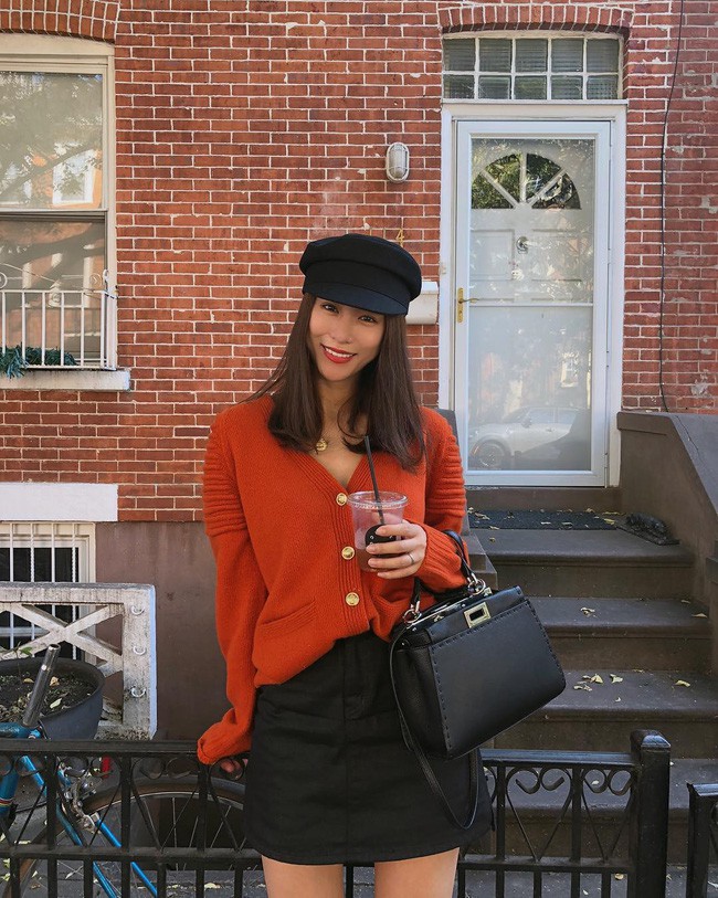 Chưa lạnh hẳn nhưng áo len và cardigan đã rục rịch phủ kín street style Châu Á tuần này - Ảnh 15.
