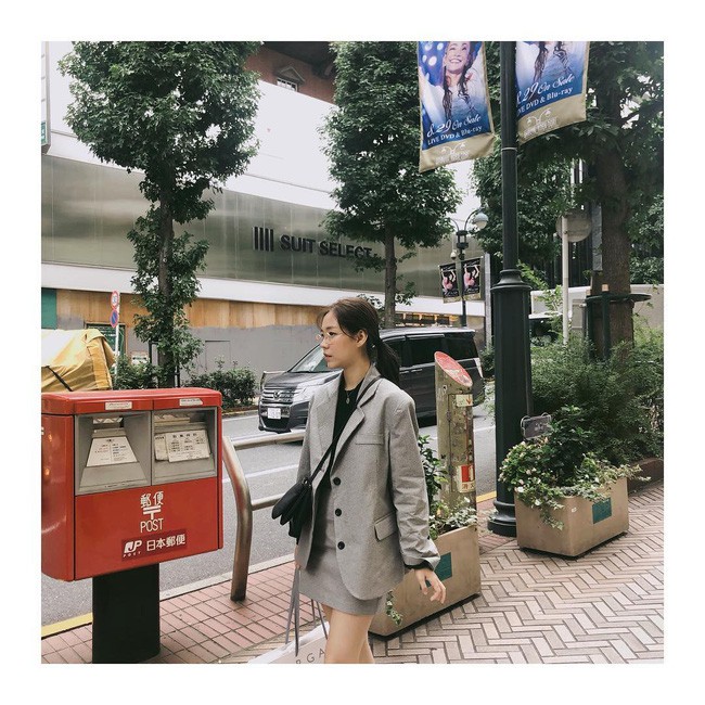 Chưa lạnh hẳn nhưng áo len và cardigan đã rục rịch phủ kín street style Châu Á tuần này - Ảnh 8.