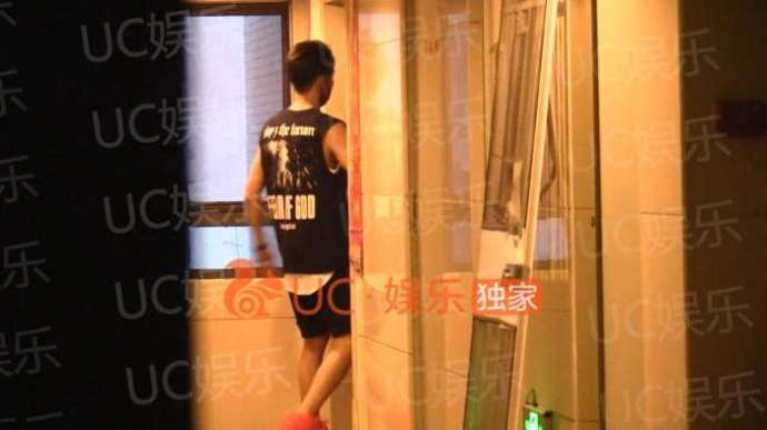 "Phó Hằng" Hứa Khải bị paparazzi bắt gặp hẹn hò với kẻ thứ 3 Bạch Lộc - Ảnh 8. "Phó Hằng" Hứa Khải bị paparazzi bắt gặp hẹn hò với kẻ thứ 3 Bạch Lộc - Ảnh 8.