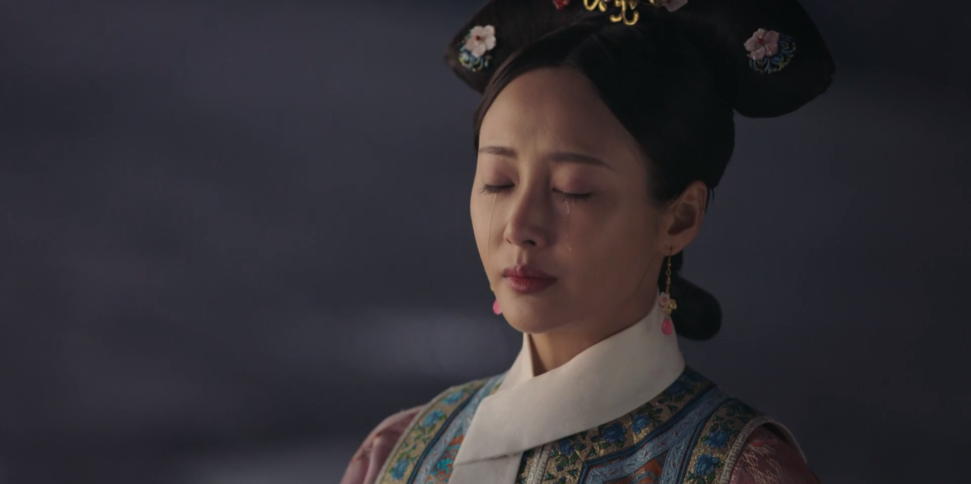 Cuộc tình đứt đoạn Yến Uyển và Lăng Vân Triệt trong Như Ý Truyện: Một túp lều tranh đừng mơ hai quả tim vàng! - Ảnh 8. Cuộc tình đứt đoạn Yến Uyển và Lăng Vân Triệt trong Như Ý Truyện: Một túp lều tranh đừng mơ hai quả tim vàng! - Ảnh 8.