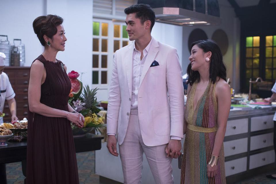 Gây sốt ầm ĩ ở phòng vé Mỹ nhưng tại sao “Crazy Rich Asians” lại bị khán giả Việt thờ ơ? - Ảnh 10. Gây sốt ầm ĩ ở phòng vé Mỹ nhưng tại sao “Crazy Rich Asians” lại bị khán giả Việt thờ ơ? - Ảnh 10.
