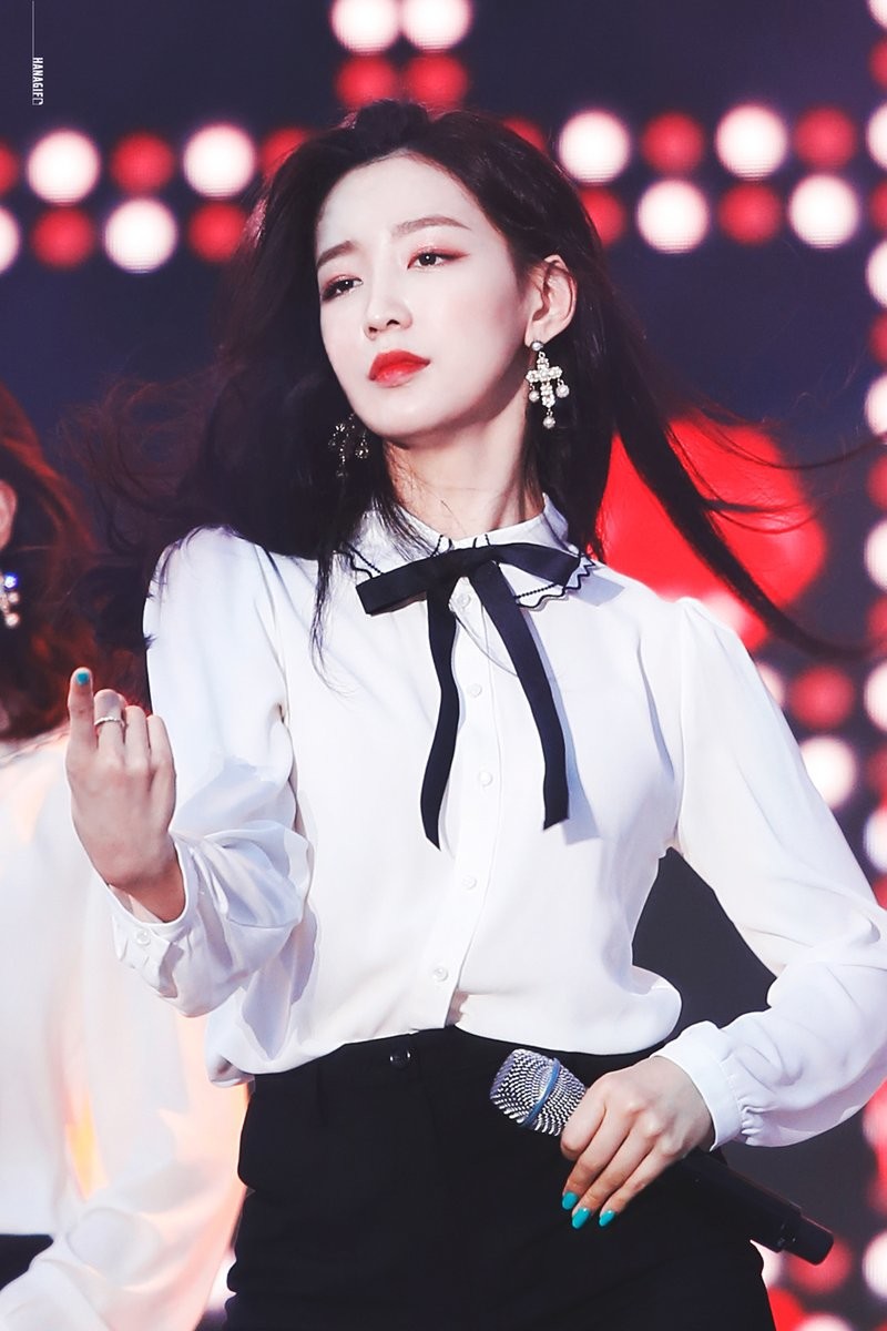Đẹp cực phẩm chưa đủ, 10 mỹ nhân Kpop này trở thành hiện tượng nhờ thần thái bức người trời sinh - Ảnh 36. Đẹp cực phẩm chưa đủ, 10 mỹ nhân Kpop này trở thành hiện tượng nhờ thần thái bức người trời sinh - Ảnh 36.