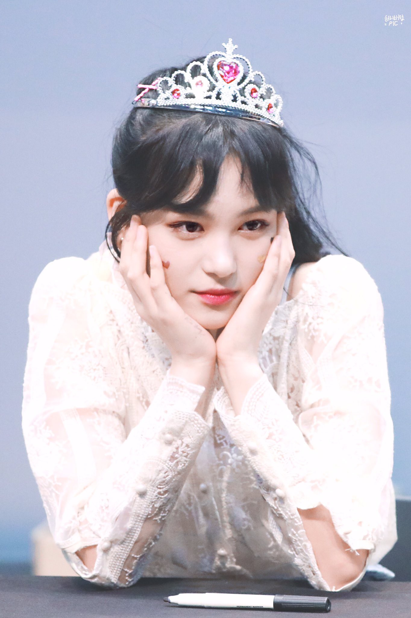 Đẹp cực phẩm chưa đủ, 10 mỹ nhân Kpop này trở thành hiện tượng nhờ thần thái bức người trời sinh - Ảnh 33. Đẹp cực phẩm chưa đủ, 10 mỹ nhân Kpop này trở thành hiện tượng nhờ thần thái bức người trời sinh - Ảnh 33.