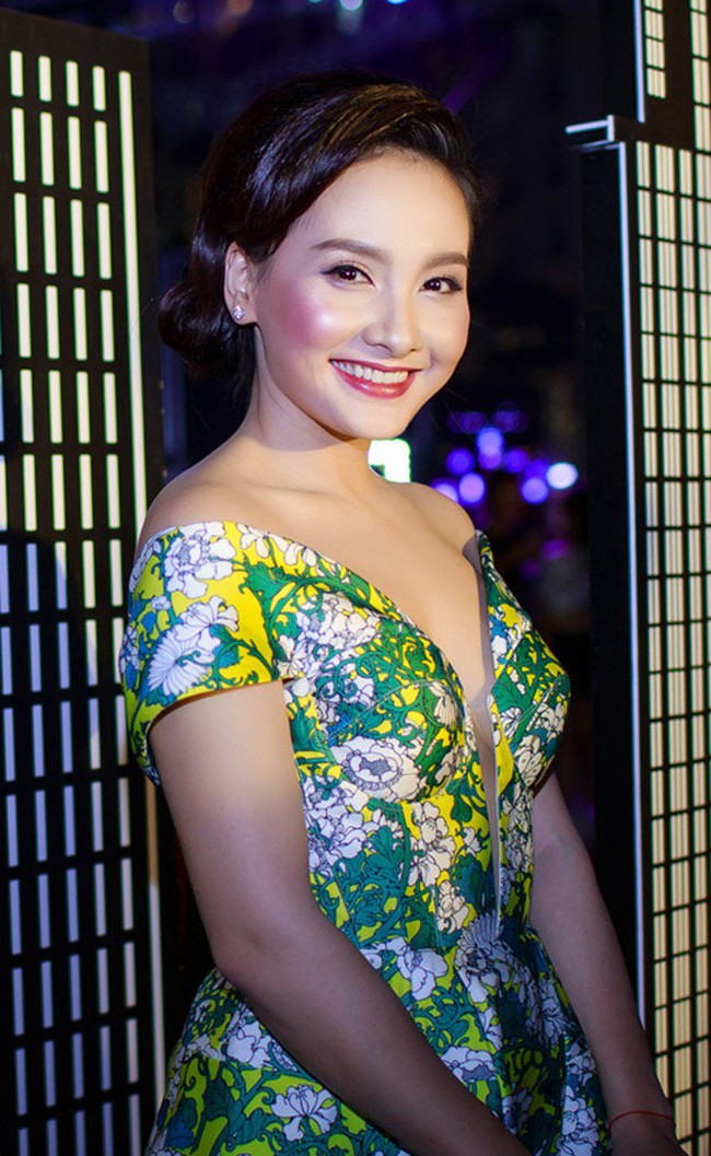D&ugrave; trang điểm đơn giản đến thế n&agrave;o th&igrave; bạn vẫn phải cạch mặt những lỗi n&agrave;y của c&aacute;c người đẹp Việt - Ảnh 16.