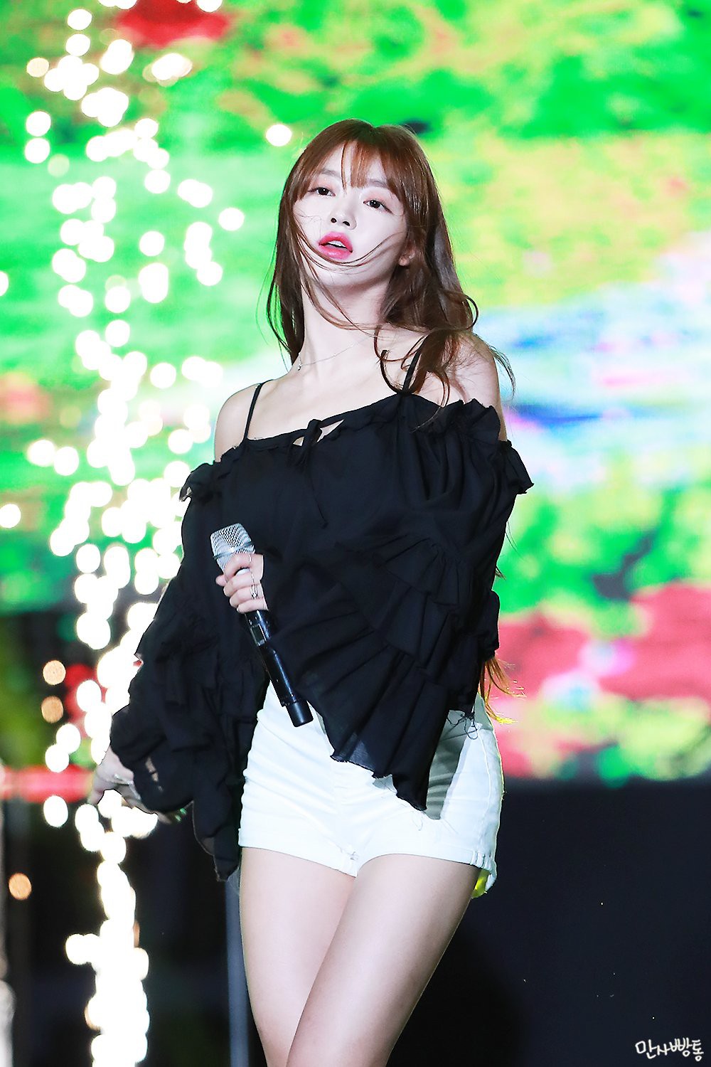 Đẹp cực phẩm chưa đủ, 10 mỹ nhân Kpop này trở thành hiện tượng nhờ thần thái bức người trời sinh - Ảnh 30. Đẹp cực phẩm chưa đủ, 10 mỹ nhân Kpop này trở thành hiện tượng nhờ thần thái bức người trời sinh - Ảnh 30.