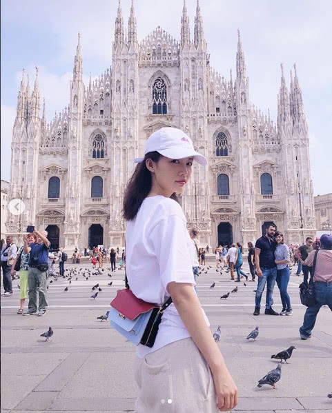 Check in cùng 1 địa điểm, Hàm Hương Lý Thấm lộ bằng chứng hẹn hò với mỹ nam Running Man bản Trung? - Ảnh 3.