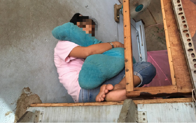 Truy tố gã đàn ông chạy xe ôm xâm hại bé gái 11 tuổi bị câm điếc bẩm sinh ở Sài Gòn - Ảnh 4.