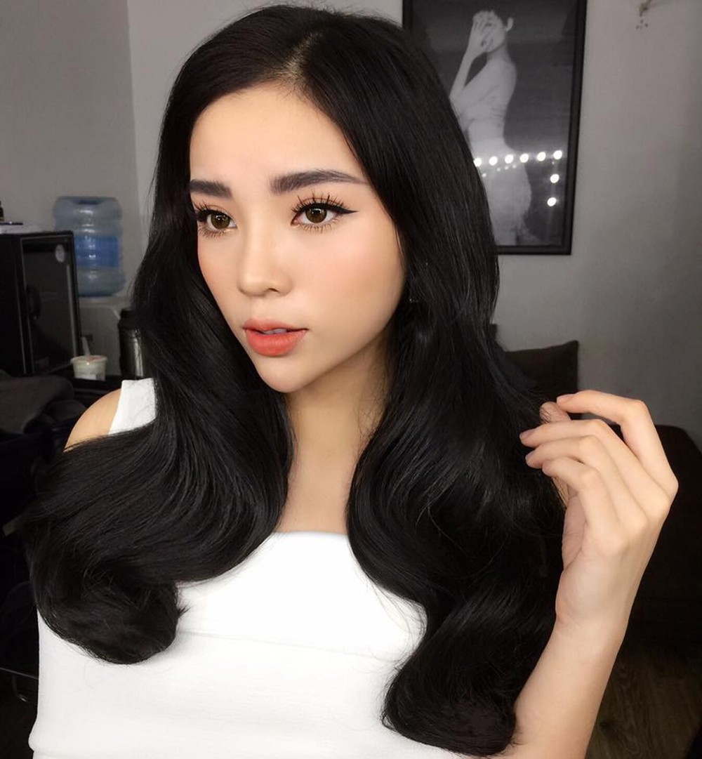 Hoa hậu Việt Nam ngày mới đăng quang: Người bị ném đá về nhan sắc, kẻ được cả truyền thông quốc tế tán dương - Ảnh 26. Hoa hậu Việt Nam ngày mới đăng quang: Người bị ném đá về nhan sắc, kẻ được cả truyền thông quốc tế tán dương - Ảnh 26.