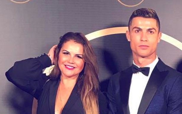 Chị gái Ronaldo: Tấm thẻ đỏ là nỗi nhục của bóng đá - Ảnh 1.