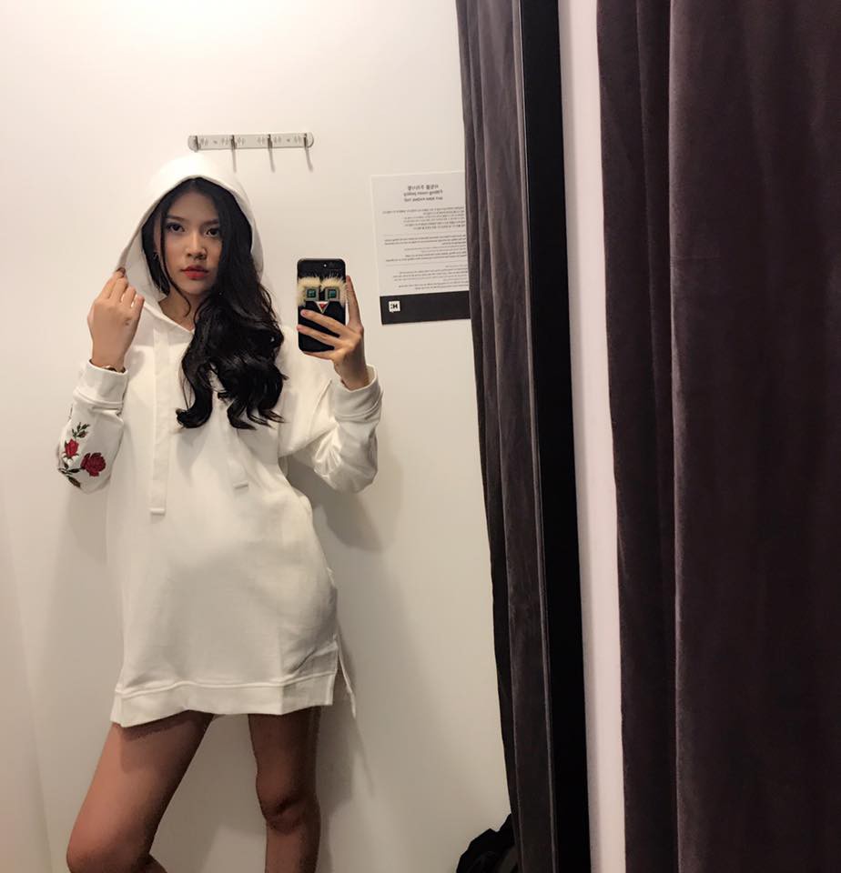 Những mẫu số chung của dàn sao nữ Vbiz khi vướng tin đồn mang thai: Tạo dáng che bụng, trung thành với đồ suông rộng - Ảnh 13.