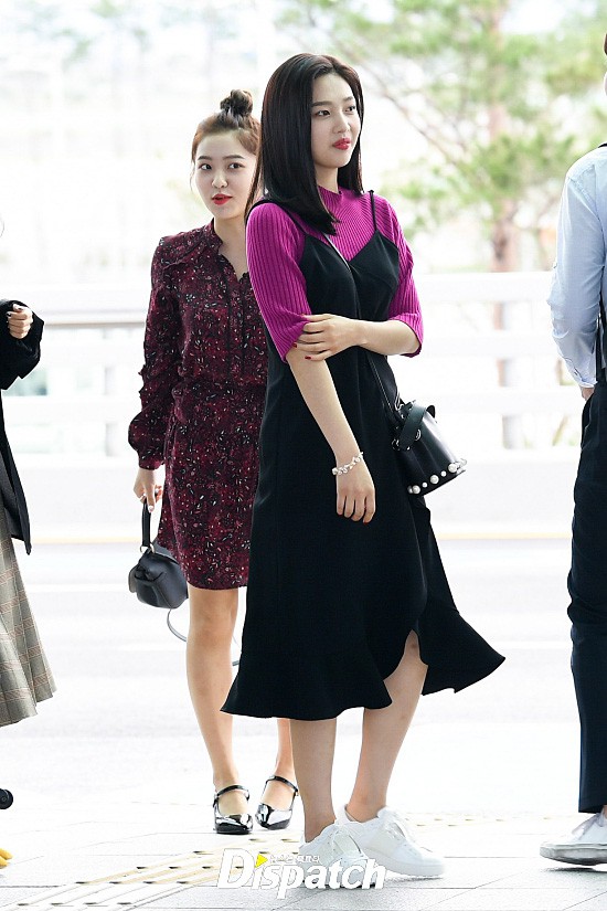 Chị em sang chảnh nhất xứ Hàn đụng độ Red Velvet: Jessica trông như bà hoàng, Krystal đẹp đè bẹp đàn em - Ảnh 13.