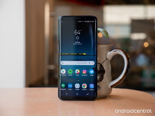 Nếu có hãng Android nào dám làm smartphone thân thiện với túi tiền như iPhone XR, chắc chắn họ sẽ bị ném đá tơi bời - Ảnh 5.