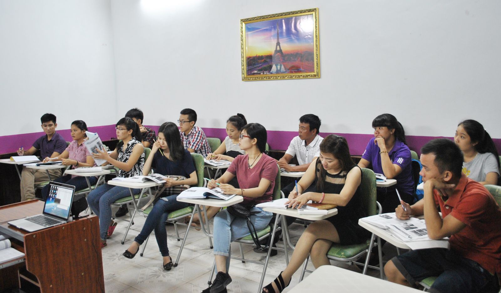 Chùa Láng chắc chắn chính là con phố mà sinh viên nào cũng muốn ở - Ảnh 2. Chùa Láng chắc chắn chính là con phố mà sinh viên nào cũng muốn ở - Ảnh 2.