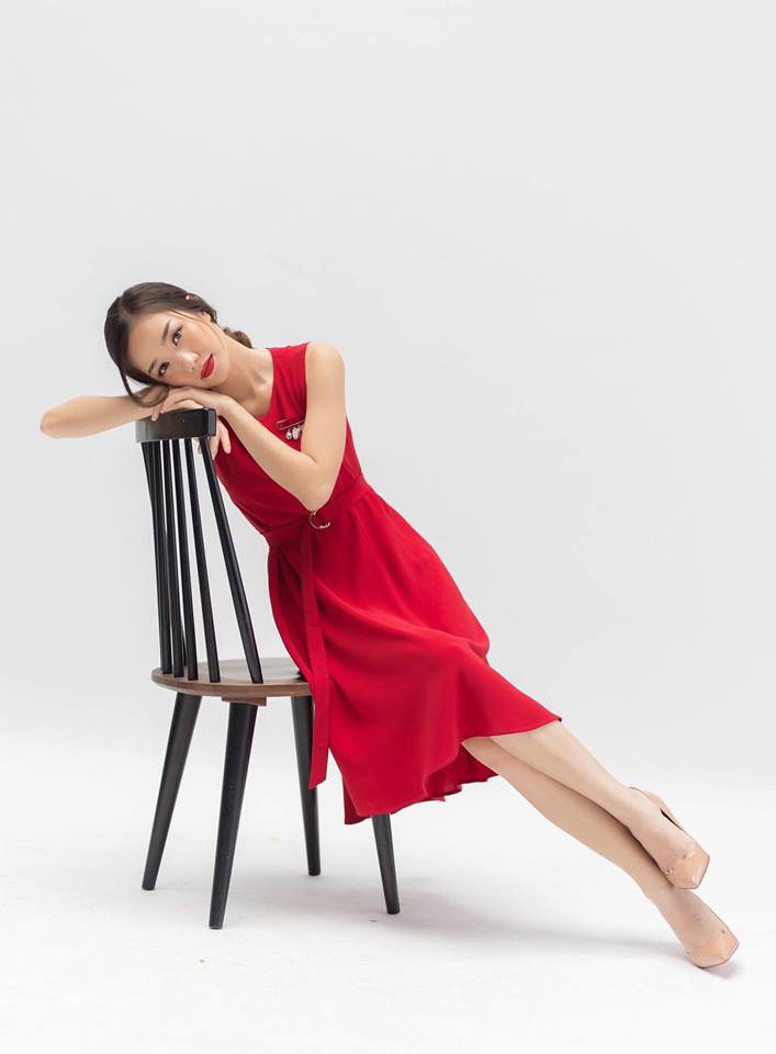 2 mỹ nhân suýt là Hoa hậu Việt Nam 2018:  Nàng là bản sao Park Min Young, nàng có câu chuyện buồn rơi nước mắt! - Ảnh 6.