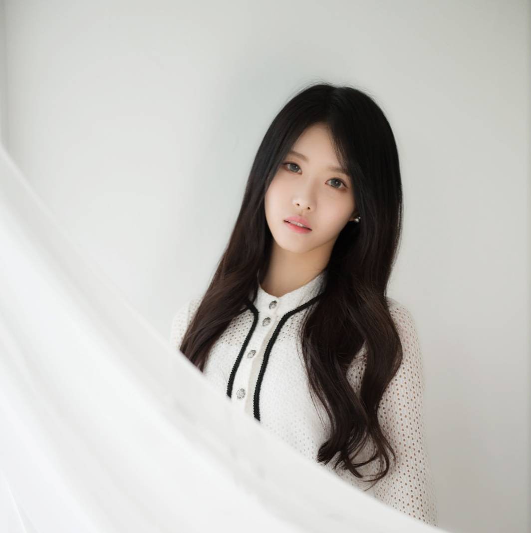 Top mỹ nhân Kpop gầy nhất lịch sử Kpop: Cô mảnh khảnh nhất chỉ 37kg, 2 nữ thần Black Pink và SNSD đều có mặt - Ảnh 21. Top mỹ nhân Kpop gầy nhất lịch sử Kpop: Cô mảnh khảnh nhất chỉ 37kg, 2 nữ thần Black Pink và SNSD đều có mặt - Ảnh 21.