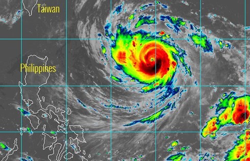 Lại xuất hiện si&ecirc;u b&atilde;o Trami gần Biển Đ&ocirc;ng - Ảnh 1.