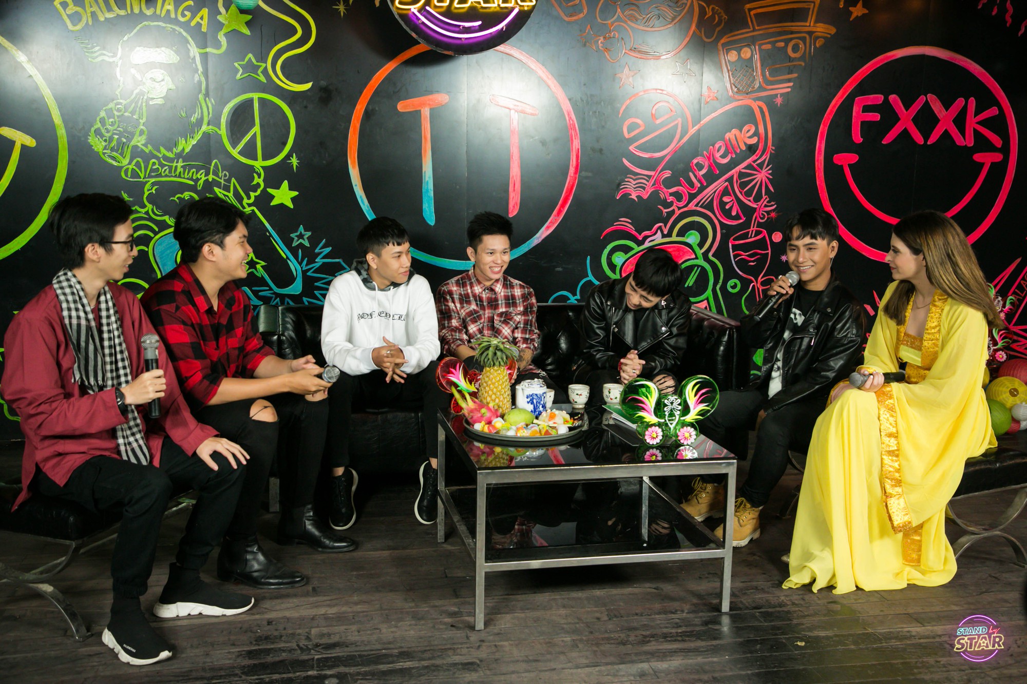 Stand By Star: Gần 30 nghệ sĩ Vbiz cùng nhau quy tụ, rộn ràng đem tới loạt ca khúc mừng Trung Thu - Ảnh 21. Stand By Star: Gần 30 nghệ sĩ Vbiz cùng nhau quy tụ, rộn ràng đem tới loạt ca khúc mừng Trung Thu - Ảnh 21.