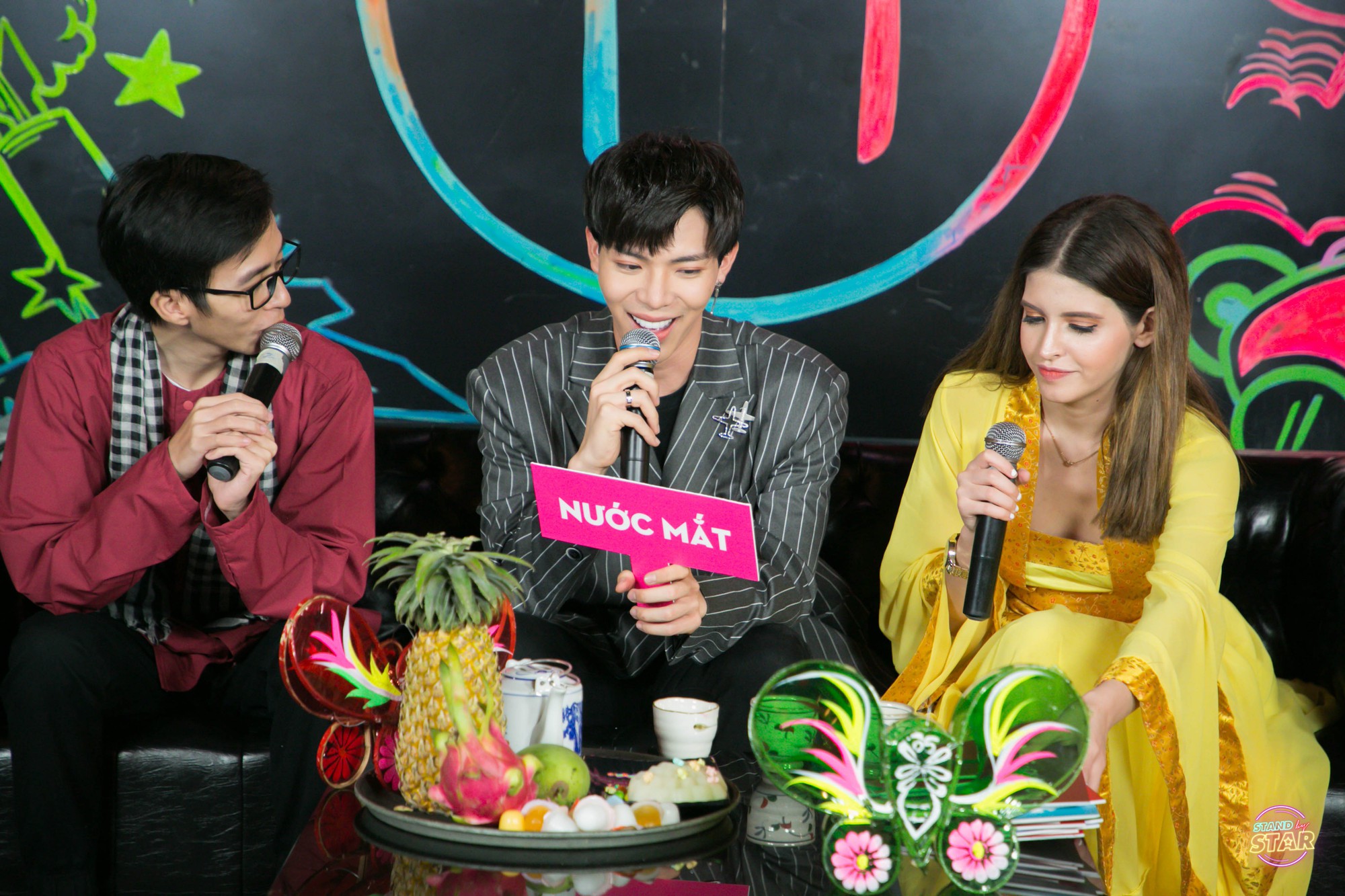 Stand By Star: Gần 30 nghệ sĩ Vbiz cùng nhau quy tụ, rộn ràng đem tới loạt ca khúc mừng Trung Thu - Ảnh 7. Stand By Star: Gần 30 nghệ sĩ Vbiz cùng nhau quy tụ, rộn ràng đem tới loạt ca khúc mừng Trung Thu - Ảnh 7.