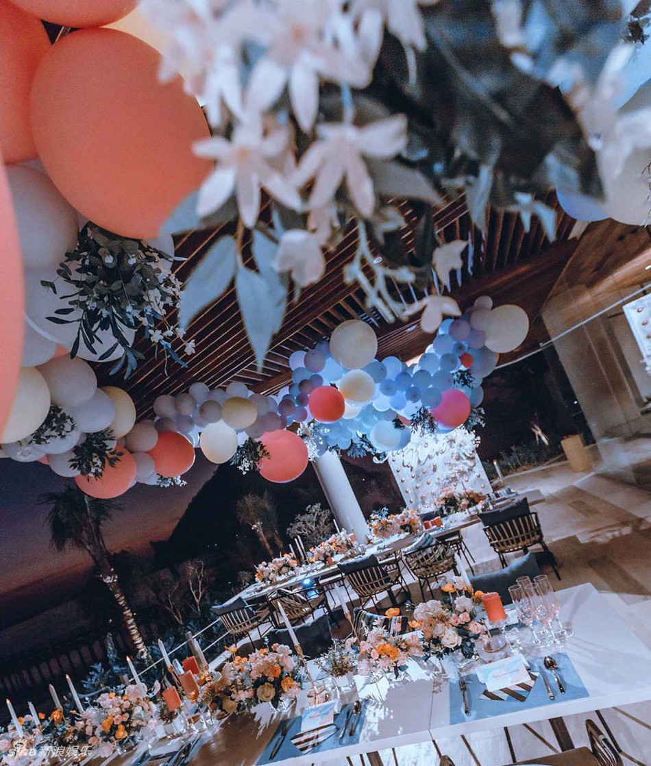 Đám cưới lãng mạn và ngọt ngào của soái ca Hoan Lạc Tụng với bạn gái sau nhiều năm chung sống - Ảnh 6.