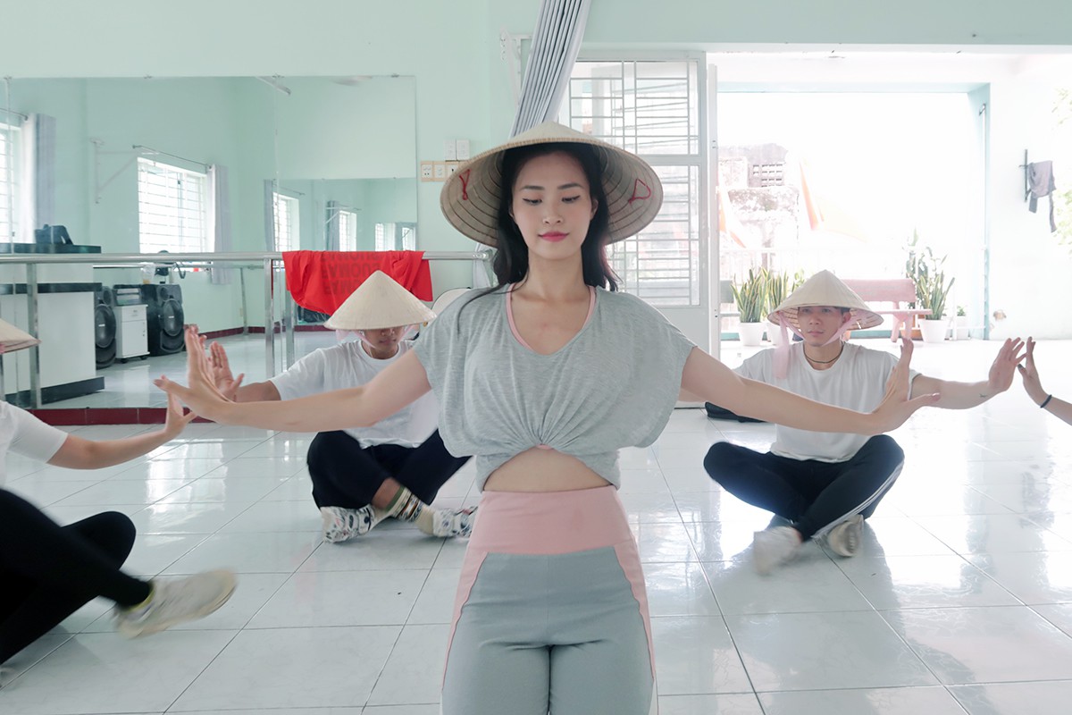 Đông Nhi xác nhận ra mắt album thứ 3 cuối năm nay, sẽ mang 1 ca khúc mới biểu diễn tại đại nhạc hội Nhật Bản - Ảnh 1. Đông Nhi xác nhận ra mắt album thứ 3 cuối năm nay, sẽ mang 1 ca khúc mới biểu diễn tại đại nhạc hội Nhật Bản - Ảnh 1.