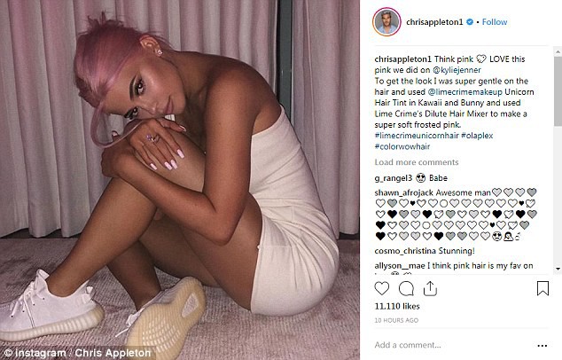 Kylie Jenner diện đồ thể thao b&oacute; s&aacute;t khoe đường cong đầy gợi cảm b&ecirc;n si&ecirc;u xe sang chảnh - Ảnh 4.