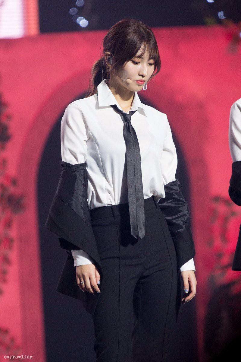 TWICE trung thành với concept dễ thương, đây chính là 2 “nạn nhân” thiệt thòi nhất? - Ảnh 9. TWICE trung thành với concept dễ thương, đây chính là 2 “nạn nhân” thiệt thòi nhất? - Ảnh 9.