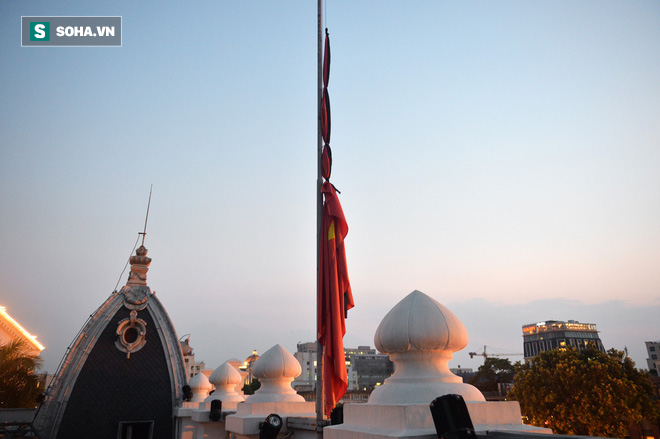 Khắp nơi treo cờ rủ Quốc tang Chủ tịch nước Trần Đại Quang - Ảnh 17.