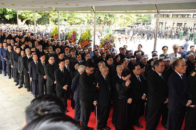 Lễ viếng Chủ tịch nước Trần Đại Quang - Ảnh 6.