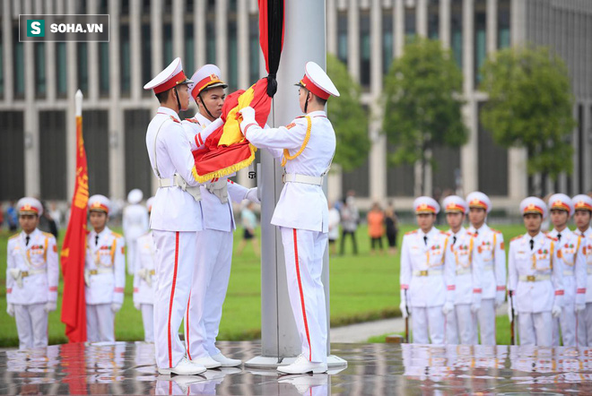 Khắp nơi treo cờ rủ Quốc tang Chủ tịch nước Trần Đại Quang - Ảnh 9.