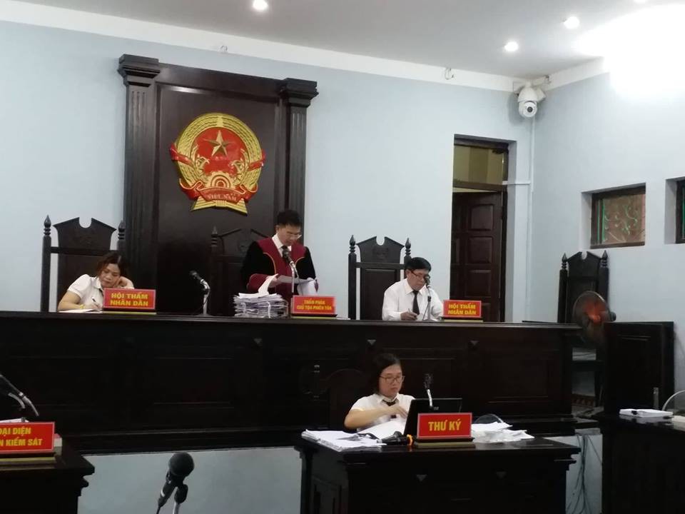 Trả hồ sơ vụ Y sĩ làm lây nhiễm bệnh sùi mào gà cho 103 cháu nhỏ ở Hưng Yên - Ảnh 1. Trả hồ sơ vụ Y sĩ làm lây nhiễm bệnh sùi mào gà cho 103 cháu nhỏ ở Hưng Yên - Ảnh 1.