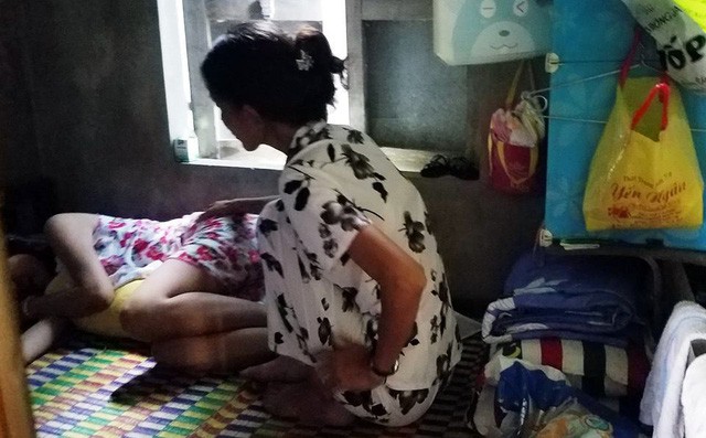 C&ocirc; gi&aacute;o mầm non tố bị chồng cướp mất con, truy s&aacute;t giữa đường trước mặt c&ocirc;ng an - Ảnh 1.