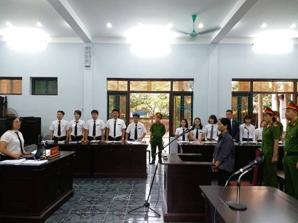 Trả hồ sơ vụ Y sĩ làm lây nhiễm bệnh sùi mào gà cho 103 cháu nhỏ ở Hưng Yên - Ảnh 3. Trả hồ sơ vụ Y sĩ làm lây nhiễm bệnh sùi mào gà cho 103 cháu nhỏ ở Hưng Yên - Ảnh 3.