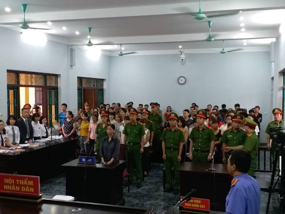 Trả hồ sơ vụ Y sĩ làm lây nhiễm bệnh sùi mào gà cho 103 cháu nhỏ ở Hưng Yên - Ảnh 4. Trả hồ sơ vụ Y sĩ làm lây nhiễm bệnh sùi mào gà cho 103 cháu nhỏ ở Hưng Yên - Ảnh 4.