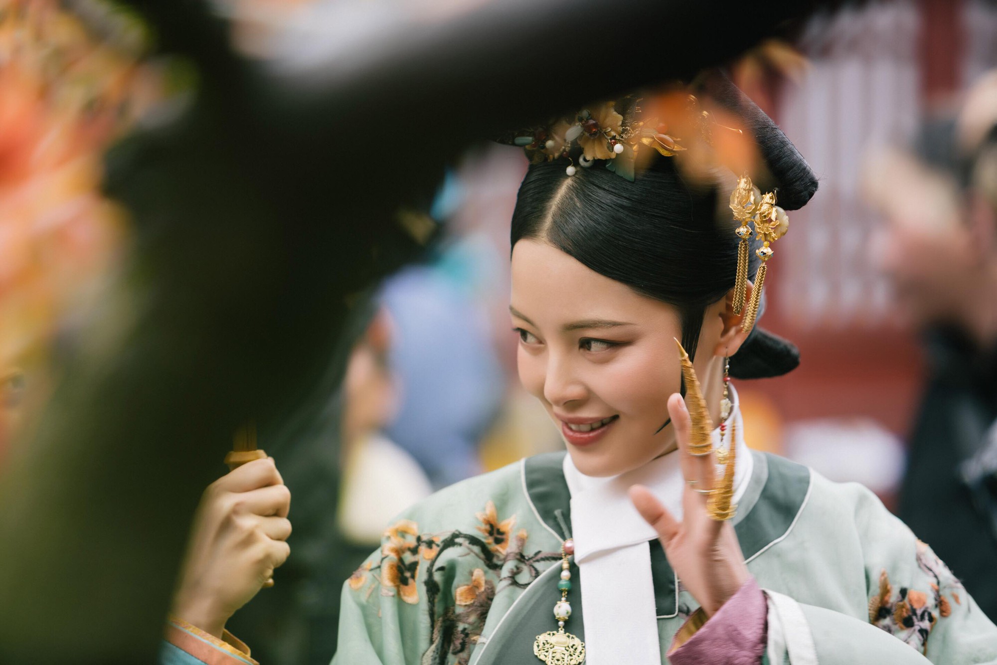 Nhĩ Tình, A Nhược xưa rồi, bây giờ Lệnh phi mới là bá chủ ác dơ của Như Ý Truyện! - Ảnh 5. Nhĩ Tình, A Nhược xưa rồi, bây giờ Lệnh phi mới là bá chủ ác dơ của Như Ý Truyện! - Ảnh 5.