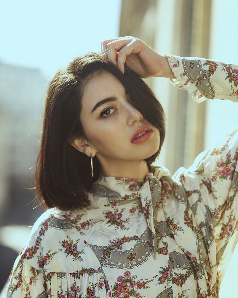 Để mặc đẹp như Kỳ Duyên, Mai Davika… tại Paris Fashion Week, các nàng hãy nhớ ngay 5 tips này 2 Để mặc đẹp như Kỳ Duyên, Mai Davika… tại Paris, các nàng hãy nhớ ngay 5 tip này - Ảnh 2.