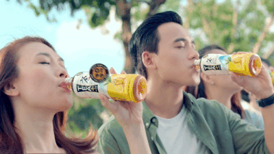 Tái hợp trong video mới, Mai Tài Phến đòi hôn Mỹ Tâm và cái kết bất ngờ! - Ảnh 5.