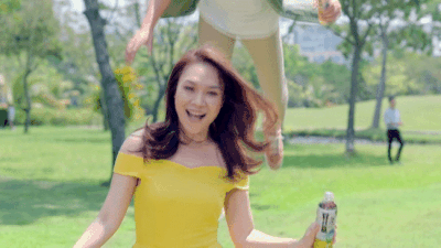 Tái hợp trong video mới, Mai Tài Phến đòi hôn Mỹ Tâm và cái kết bất ngờ! - Ảnh 6.