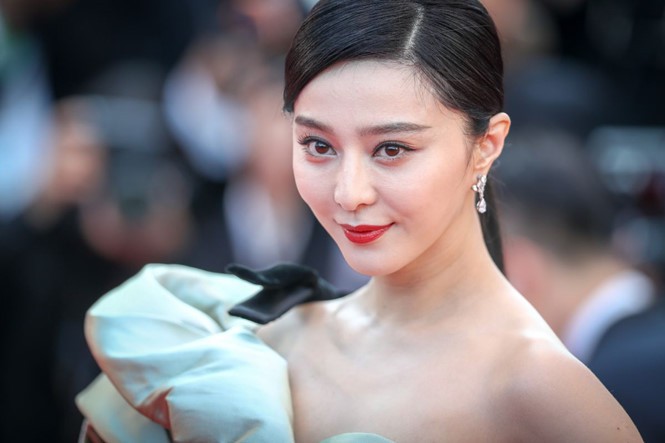 Cuộc điều tra kết thúc, Phạm Băng Băng hoàn toàn vô tội, 127 hợp đồng quảng cáo được giữ nguyên vẹn? - Ảnh 2. Cuộc điều tra kết thúc, Phạm Băng Băng hoàn toàn vô tội, 127 hợp đồng quảng cáo được giữ nguyên vẹn? - Ảnh 2.