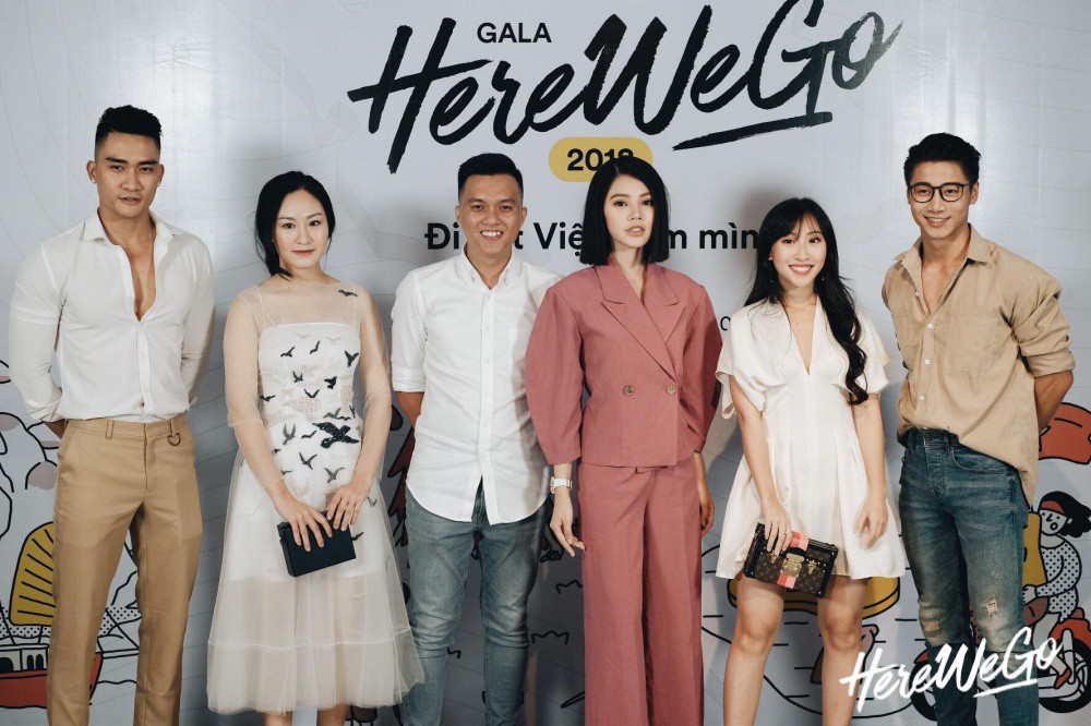Hoa hậu Hương Giang, ca sĩ Quang Vinh cùng dàn KOL toàn trai xinh gái đẹp xuất hiện rạng rỡ tại Gala trao giải Here We Go 2018 - Ảnh 14. Hoa hậu Hương Giang, ca sĩ Quang Vinh cùng dàn KOL toàn trai xinh gái đẹp xuất hiện rạng rỡ tại Gala trao giải Here We Go 2018 - Ảnh 14.