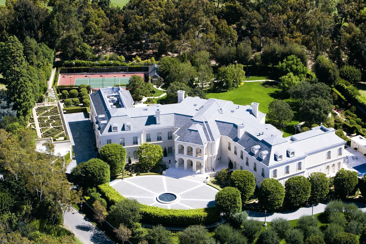 Loạt cung điện khổng lồ gây choáng ngợp của các ông vua bà hoàng Hollywood: Biệt thự cuối từng giữ ngôi đắt nhất nước Mỹ! - Ảnh 24.