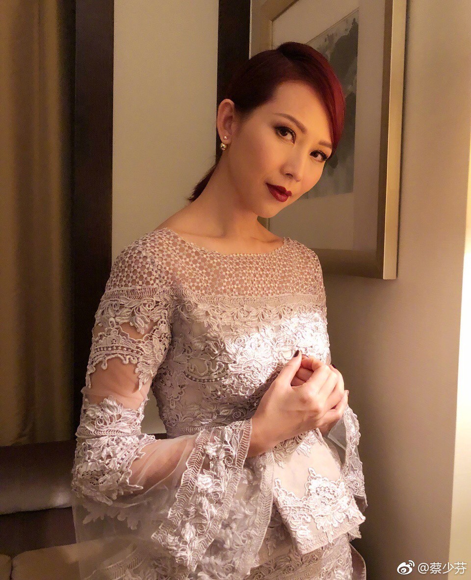 Tần Lam, Đổng Khiết, Thái Thiếu Phân: 3 hoàng hậu quyền lực nhất Cbiz - Ảnh 21.