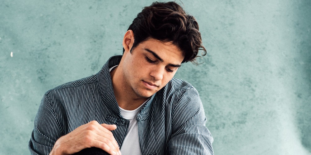 Cặp trai đẹp trong phim tình cảm To All The Boys Ive Loved Before: Người kín tiếng mà vẫn hot rần rần, kẻ chưa nổi đã vạ miệng - Ảnh 5. Cặp trai đẹp trong phim tình cảm To All The Boys Ive Loved Before: Người kín tiếng mà vẫn hot rần rần, kẻ chưa nổi đã vạ miệng - Ảnh 5.