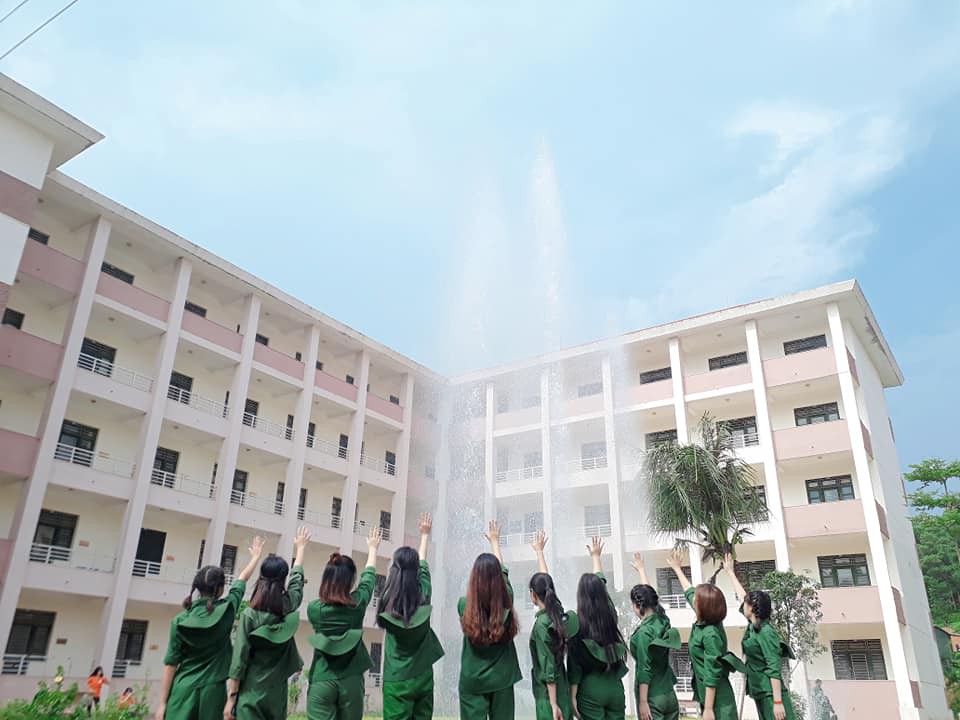 Ký ức mùa hè học qu&acirc;n sự: 1 tháng b&acirc;̀m d&acirc;̣p nhưng đ&ocirc;̉i lại có hàng trăm bức ảnh s&ocirc;́ng ảo đ&ecirc;̉ đời - Ảnh 2.