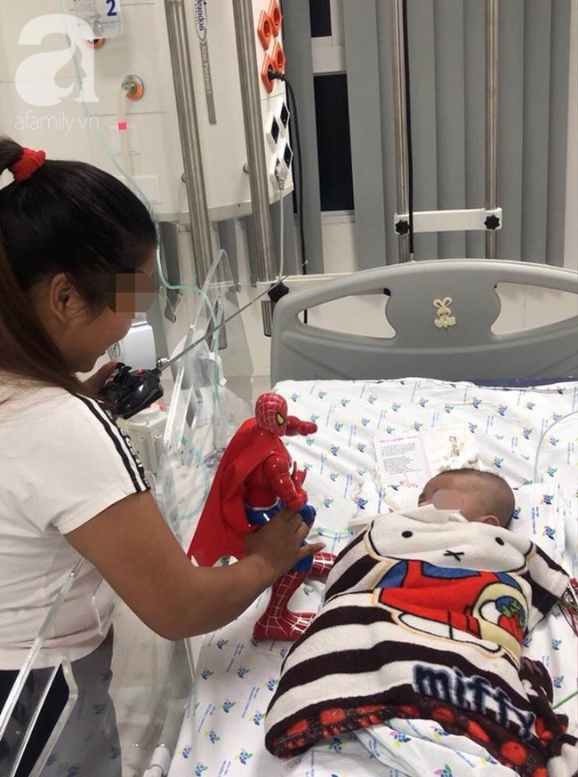 Mẹ trẻ An Giang kh&oacute;c ngất khi mới sinh chưa l&acirc;u th&igrave; con trai l&acirc;y bệnh lao cực nặng từ cha, tưởng kh&ocirc;ng c&ograve;n cơ hội cứu - Ảnh 3.