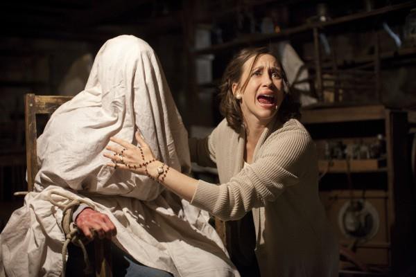 8 khoảnh khắc đau tim nhất ở vũ trụ kinh dị The Conjuring - Ảnh 9.