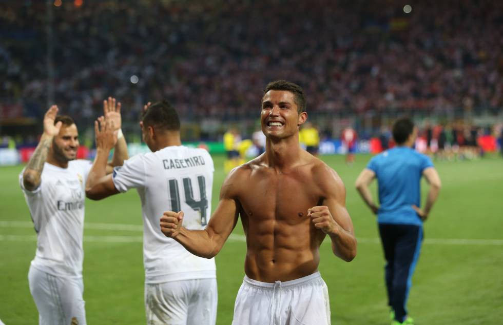 Chị em nhớ lấy xô hứng nước miếng trước khi xem loạt ảnh này của Ronaldo nhé - Ảnh 11.