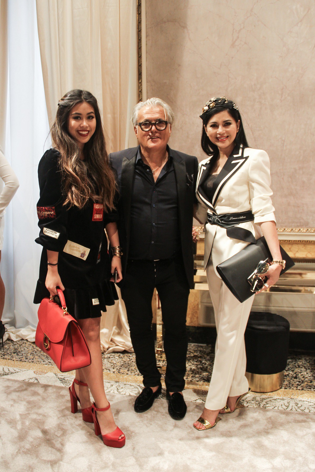 Không phải sao Việt nào, mẹ chồng và em chồng Hà Tăng mới là người chạy show gắt nhất Milan Fashion Week mùa này - Ảnh 4. Không phải sao Việt nào, mẹ chồng và em chồng Hà Tăng mới là người chạy show gắt nhất Milan Fashion Week mùa này - Ảnh 4.
